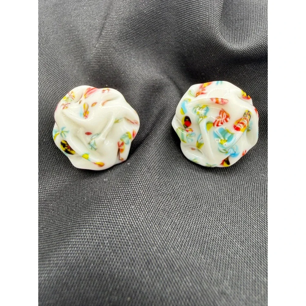 Vintage Japan Milk Glass Confetti Millefiori Clip On Earrings Multi Color White